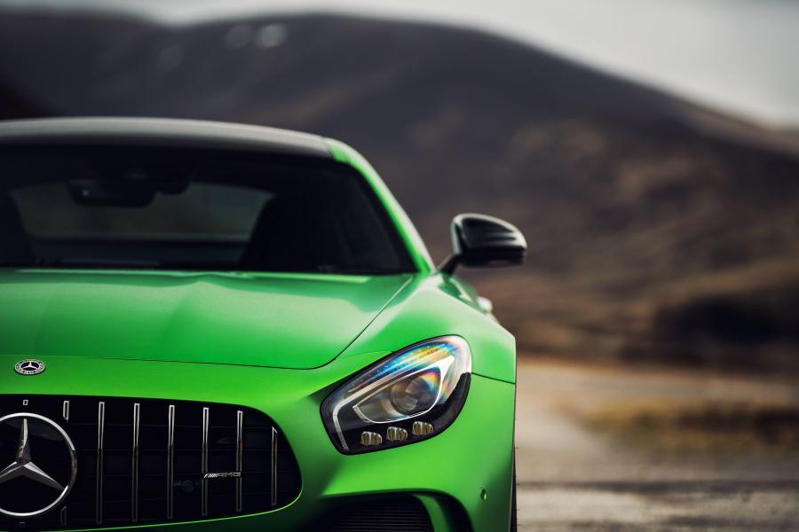 Детали экстерьера Mercedes-AMG GT R 2017 года  (UK) (фото 8 из 40)